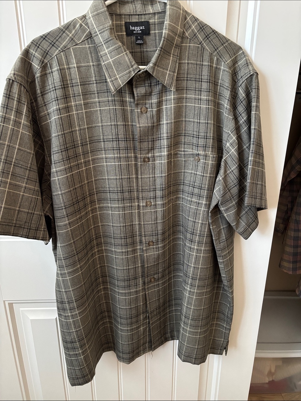 Haggar Men's Short-Sleeve Plaid Button-Down Shirt - Olive and Gray
